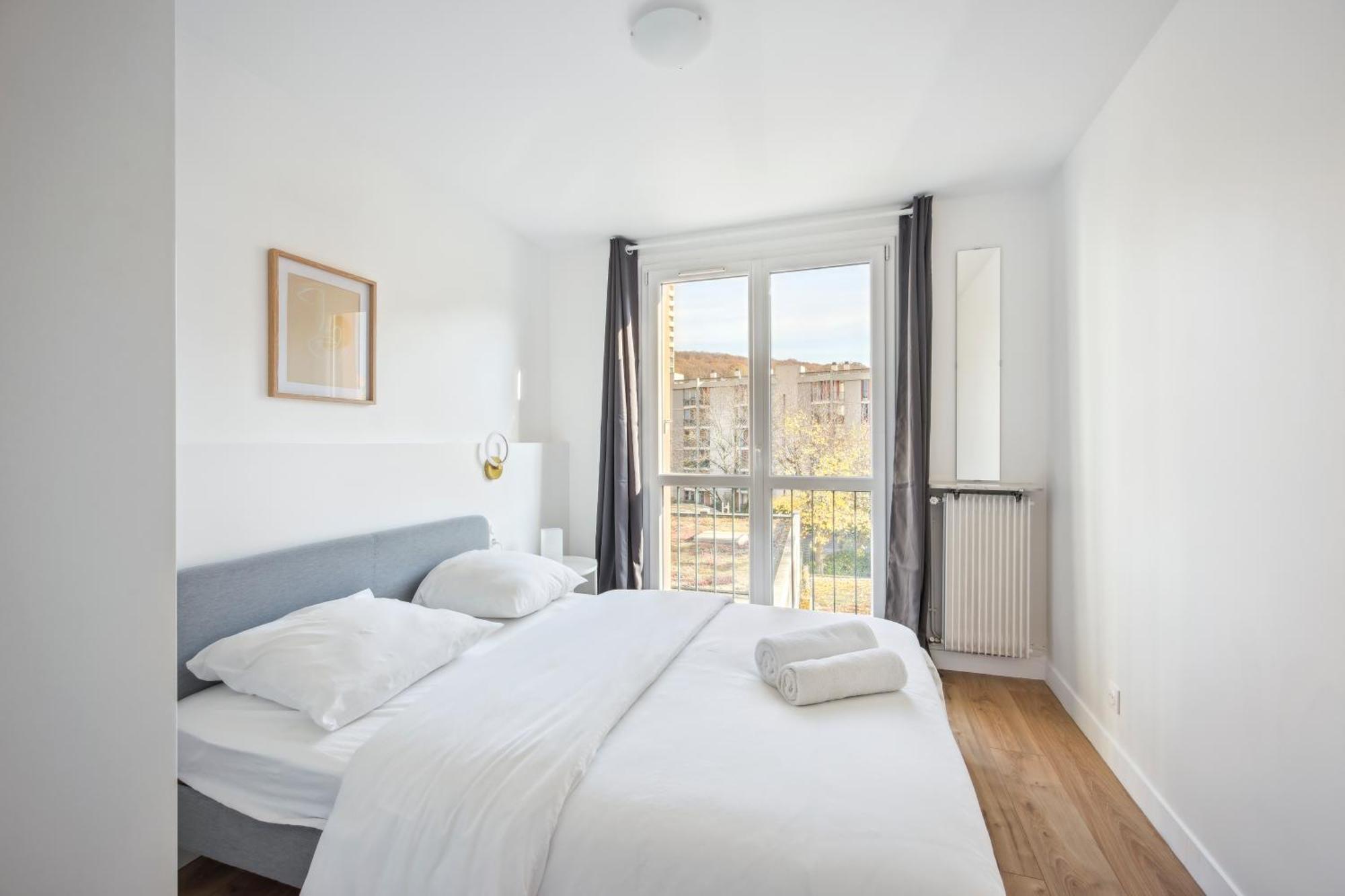Chic Apart With Parking Appartement Chaville Buitenkant foto